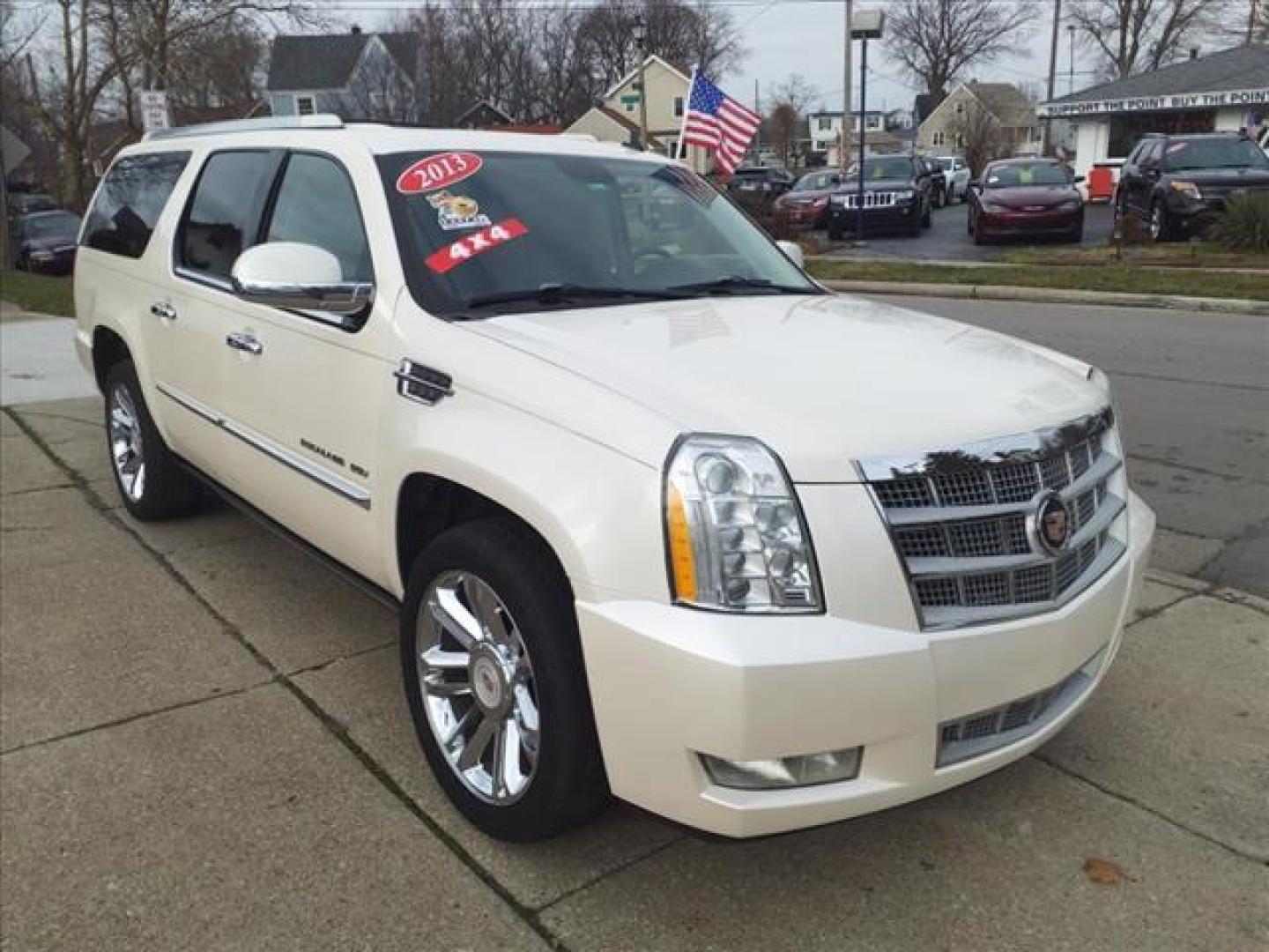 2013 White Diamond Tricoat Cadillac Escalade ESV Platinum Edition (1GYS4KEF9DR) with an 6.2L 6.2L Flex Fuel V8 403hp 417ft. lbs. Sequential-Port F.I. engine, 6-Speed Shiftable Automatic transmission, located at 5505 N. Summit St., Toledo, OH, 43611, (419) 729-2688, 41.654953, -83.530014 - Photo#21