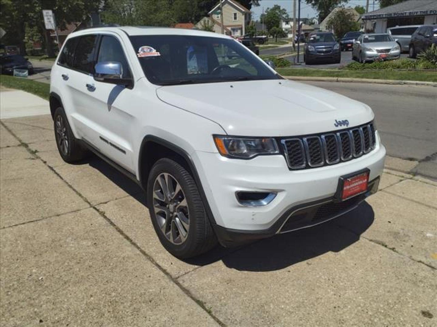 2018 Bright White Clear Coat Jeep Grand Cherokee 4x4 Limited (1C4RJFBG3JC) with an 3.6L Pentastar 3.6L V6 295hp 260ft. lbs. Sequential Multiport Fuel Injection engine, 8-Speed Shiftable Automatic transmission, located at 5505 N. Summit St., Toledo, OH, 43611, (419) 729-2688, 41.654953, -83.530014 - Photo#19