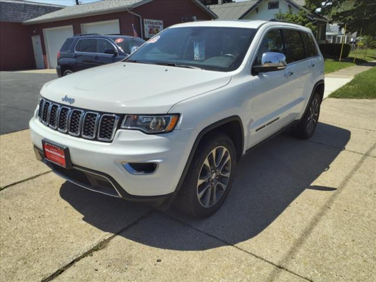 2018 Bright White Clear Coat Jeep Grand Cherokee 4x4 Limited (1C4RJFBG3JC) with an 3.6L Pentastar 3.6L V6 295hp 260ft. lbs. Sequential Multiport Fuel Injection engine, 8-Speed Shiftable Automatic transmission, located at 5505 N. Summit St., Toledo, OH, 43611, (419) 729-2688, 41.654953, -83.530014 - Photo#21