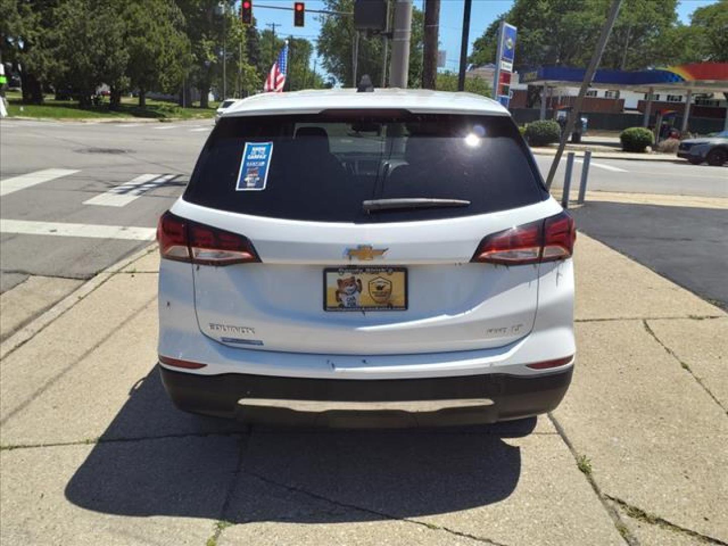 2022 Summit White Chevrolet Equinox 4x4 LT (2GNAXUEV1N6) with an 1.5L 1.5L Turbo I4 170hp 203ft. lbs. Direct Injection engine, 6-Speed Shiftable Automatic transmission, located at 5505 N. Summit St., Toledo, OH, 43611, (419) 729-2688, 41.654953, -83.530014 - Photo#24