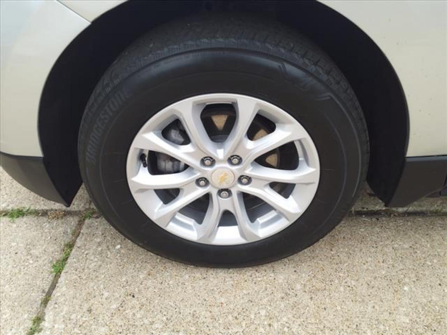 2021 Silver Ice Metallic Chevrolet Equinox AWD LT (3GNAXUEV3MS) with an 1.5L 1.5L Turbo I4 170hp 203ft. lbs. Direct Injection engine, 6-Speed Shiftable Automatic transmission, located at 5505 N. Summit St., Toledo, OH, 43611, (419) 729-2688, 41.654953, -83.530014 - Photo#28