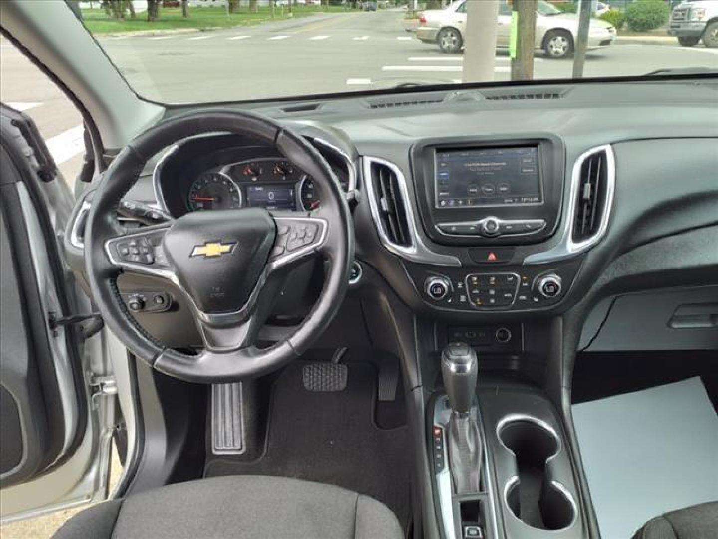 2021 Silver Ice Metallic Chevrolet Equinox AWD LT (3GNAXUEV3MS) with an 1.5L 1.5L Turbo I4 170hp 203ft. lbs. Direct Injection engine, 6-Speed Shiftable Automatic transmission, located at 5505 N. Summit St., Toledo, OH, 43611, (419) 729-2688, 41.654953, -83.530014 - Photo#4