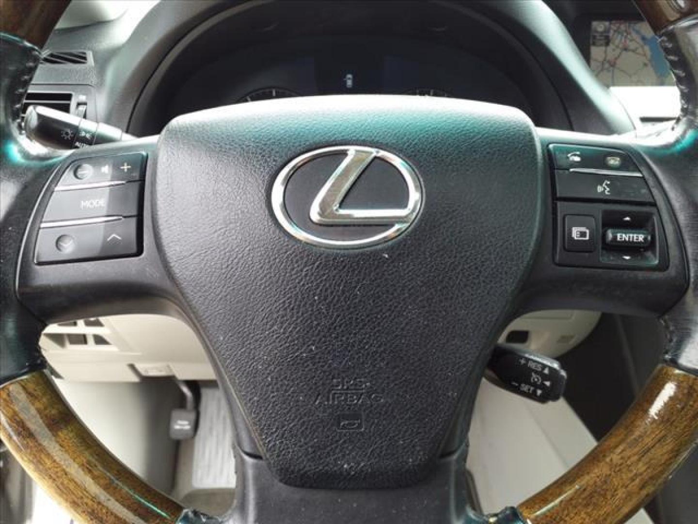 2011 Tungsten Pearl Lexus RX 350 AWD Base (2T2BK1BA3BC) with an 3.5L 3.5L V6 275hp 257ft. lbs. Sequential Multiport Fuel Injection engine, 6-Speed Shiftable Automatic transmission, located at 5505 N. Summit St., Toledo, OH, 43611, (419) 729-2688, 41.654953, -83.530014 - Photo#8