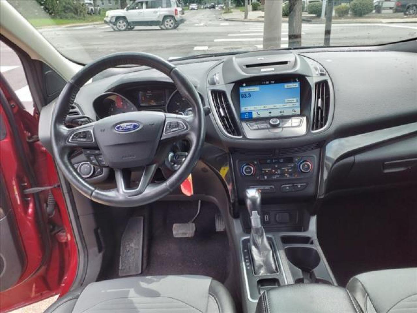 2017 Ruby Red Metallic Tinted Clearcoat Ford Escape SE (1FMCU0G95HU) with an 2.0L EcoBoost 2.0L Turbo I4 245hp 275ft. lbs. Direct Injection engine, 6-Speed Shiftable Automatic transmission, located at 5505 N. Summit St., Toledo, OH, 43611, (419) 729-2688, 41.654953, -83.530014 - Photo#4