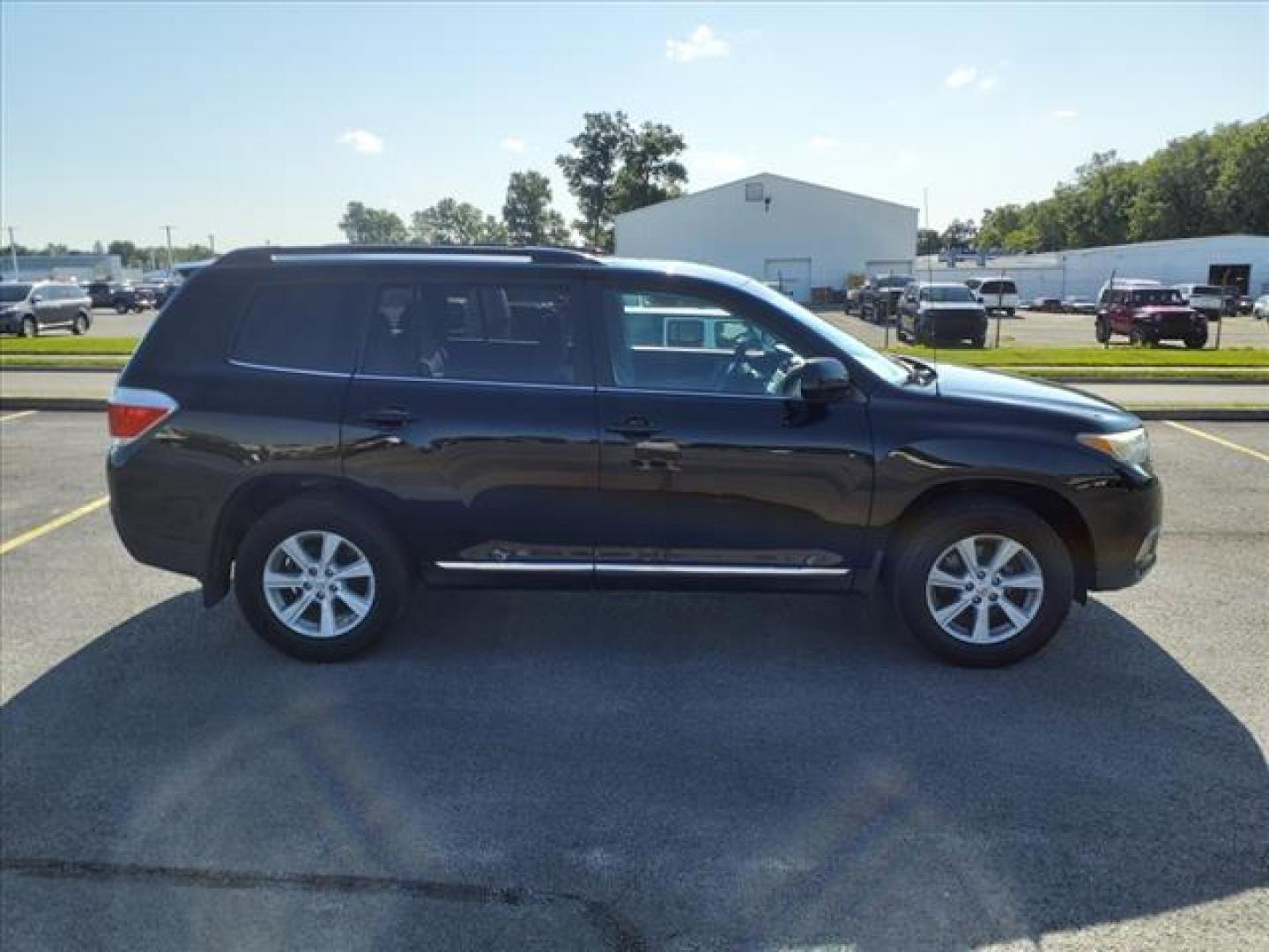 2013 Black Toyota Highlander Base (5TDZA3EH6DS) with an 2.7L 2.7L I4 187hp 186ft. lbs. Fuel Injected engine, 6-Speed Shiftable Automatic transmission, located at 5505 N. Summit St., Toledo, OH, 43611, (419) 729-2688, 41.654953, -83.530014 - Photo#0