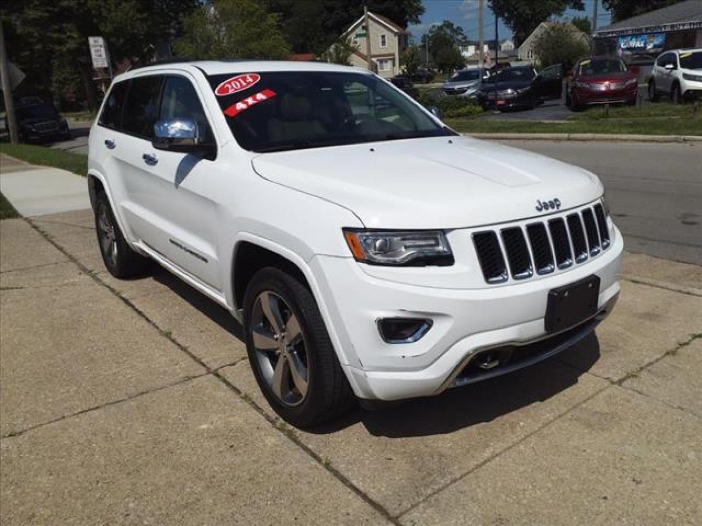 2014 Bright White Clear Coat Jeep Grand Cherokee 4x4 Overland (1C4RJFCG2EC) with an 3.6L 3.6L V6 290hp 260ft. lbs. Sequential Multiport Fuel Injection engine, 8-Speed Shiftable Automatic transmission, located at 5505 N. Summit St., Toledo, OH, 43611, (419) 729-2688, 41.654953, -83.530014 - Photo#19