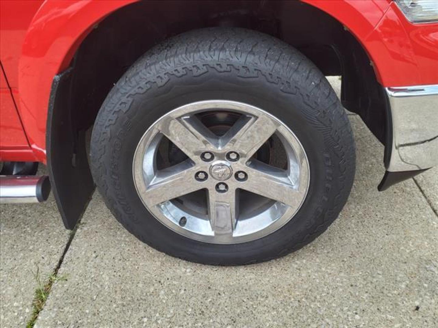 2012 Flame Red Clear Coat/Mineral Gray Metallic Clear C RAM 1500 4x4 Outdoorsman (1C6RD7LT9CS) with an 5.7L HEMI 5.7L V8 390hp 407ft. lbs. Sequential Multiport Fuel Injection engine, 6-Speed Automatic transmission, located at 5505 N. Summit St., Toledo, OH, 43611, (419) 729-2688, 41.654953, -83.530014 - Photo#23