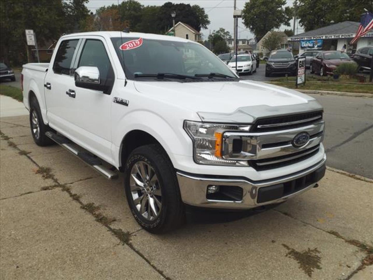 2019 Oxford White Ford F-150 4x4 XLT (1FTEW1E43KK) with an 3.5L EcoBoost 3.5L Twin Turbo V6 375hp 470ft. lbs. Direct Injection engine, 10-Speed Shiftable Automatic transmission, located at 5505 N. Summit St., Toledo, OH, 43611, (419) 729-2688, 41.654953, -83.530014 - Photo#15