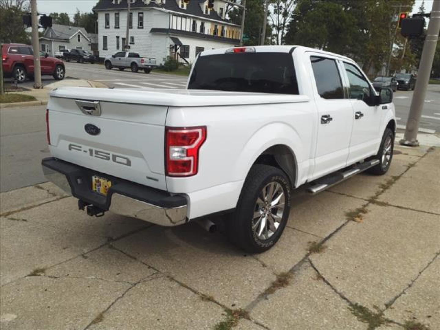 2019 Oxford White Ford F-150 4x4 XLT (1FTEW1E43KK) with an 3.5L EcoBoost 3.5L Twin Turbo V6 375hp 470ft. lbs. Direct Injection engine, 10-Speed Shiftable Automatic transmission, located at 5505 N. Summit St., Toledo, OH, 43611, (419) 729-2688, 41.654953, -83.530014 - Photo#21