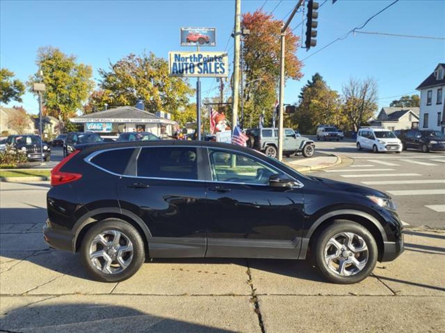 2017 Crystal Black Pearl Honda CR-V AWD EX-L (2HKRW2H8XHH) with an 1.5L 1.5L Turbo I4 190hp 179ft. lbs. Direct Injection engine, CVT transmission, located at 5505 N. Summit St., Toledo, OH, 43611, (419) 729-2688, 41.654953, -83.530014 - Photo#0