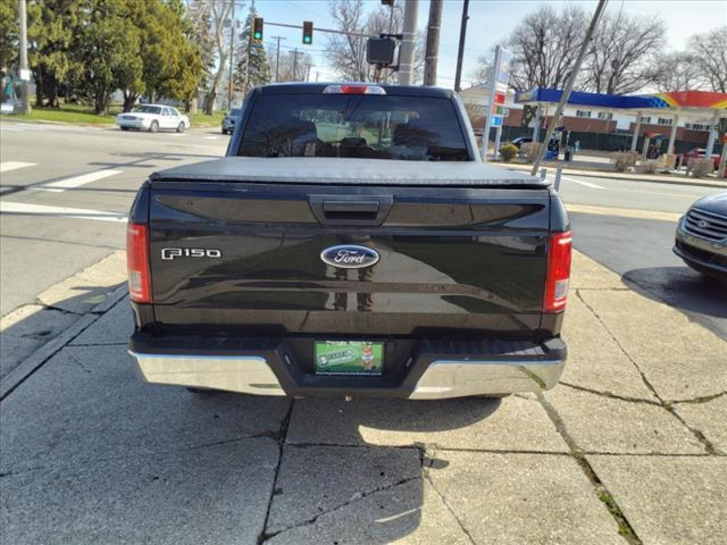 2015 Tuxedo Black Metallic Ford F-150 4x4 XLT (1FTEW1EG8FF) with an 3.5L EcoBoost 3.5L Twin Turbo V6 365hp 420ft. lbs. Direct Injection engine, 6-Speed Shiftable Automatic transmission, located at 5505 N. Summit St., Toledo, OH, 43611, (419) 729-2688, 41.654953, -83.530014 - Photo#19