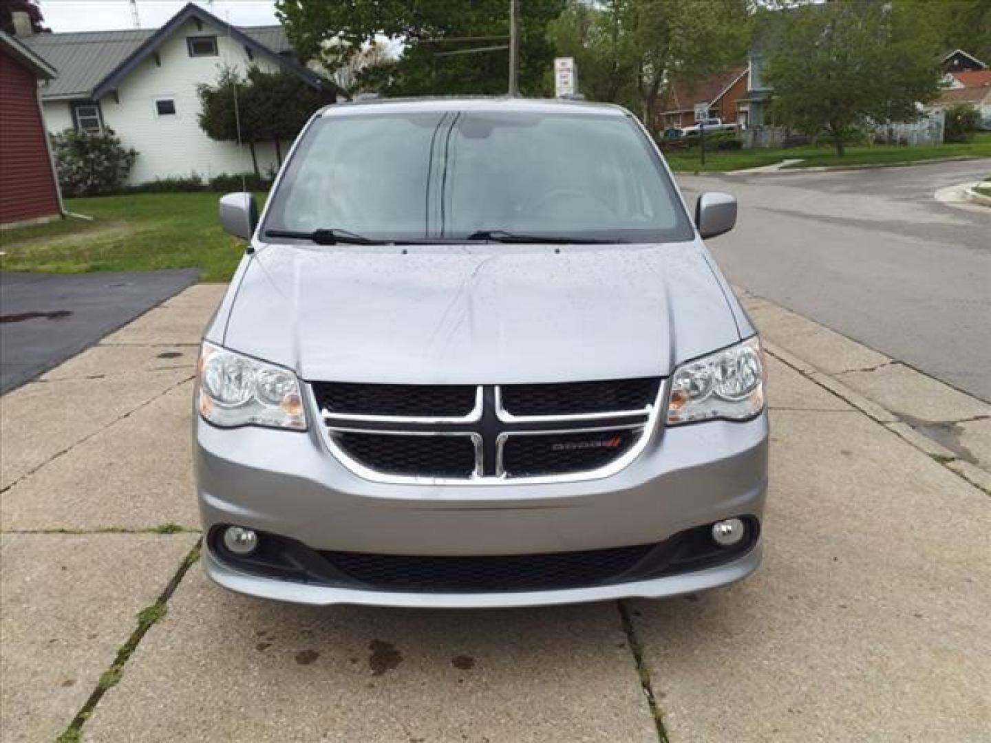 2020 Billet Clear Coat Dodge Grand Caravan SXT (2C4RDGCGXLR) with an 3.6L Pentastar 3.6L Flex Fuel V6 283hp 260ft. lbs. Sequential Multiport Fuel Injection engine, 6-Speed Shiftable Automatic transmission, located at 5505 N. Summit St., Toledo, OH, 43611, (419) 729-2688, 41.654953, -83.530014 - Photo#16