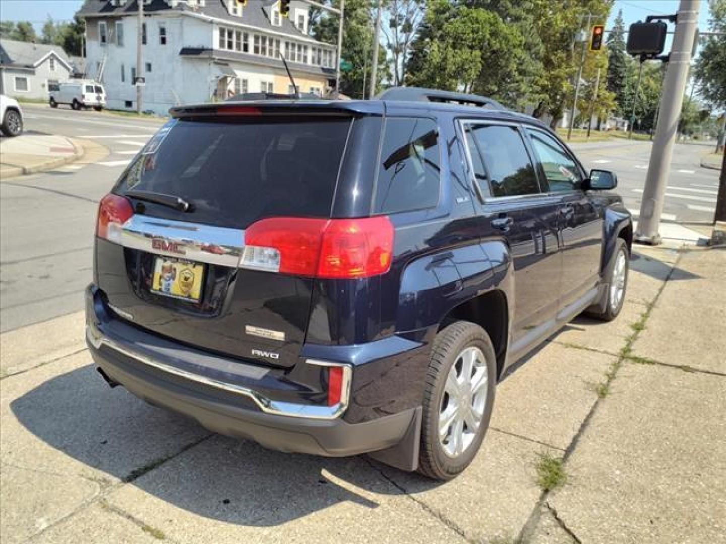 2017 Dark Sapphire Blue Metallic GMC Terrain AWD SLE-2 (2GKFLTEK0H6) with an 2.4L Ecotec 2.4L I4 182hp 172ft. lbs. Direct Injection engine, 6-Speed Shiftable Automatic transmission, located at 5505 N. Summit St., Toledo, OH, 43611, (419) 729-2688, 41.654953, -83.530014 - Photo#23