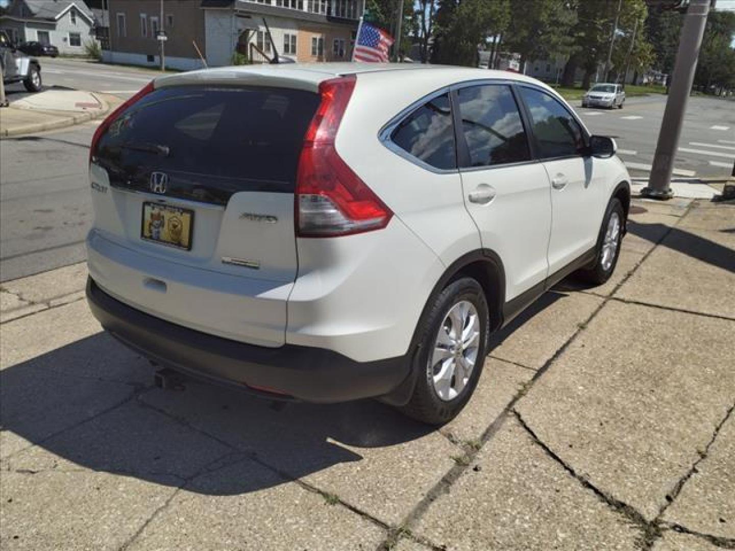 2013 White Diamond Pearl Honda CR-V AWD EX-L (2HKRM4H79DH) with an 2.4L 2.4L I4 185hp 163ft. lbs. Sequential Multiport Fuel Injection engine, 5-Speed Automatic transmission, located at 5505 N. Summit St., Toledo, OH, 43611, (419) 729-2688, 41.654953, -83.530014 - Photo#25