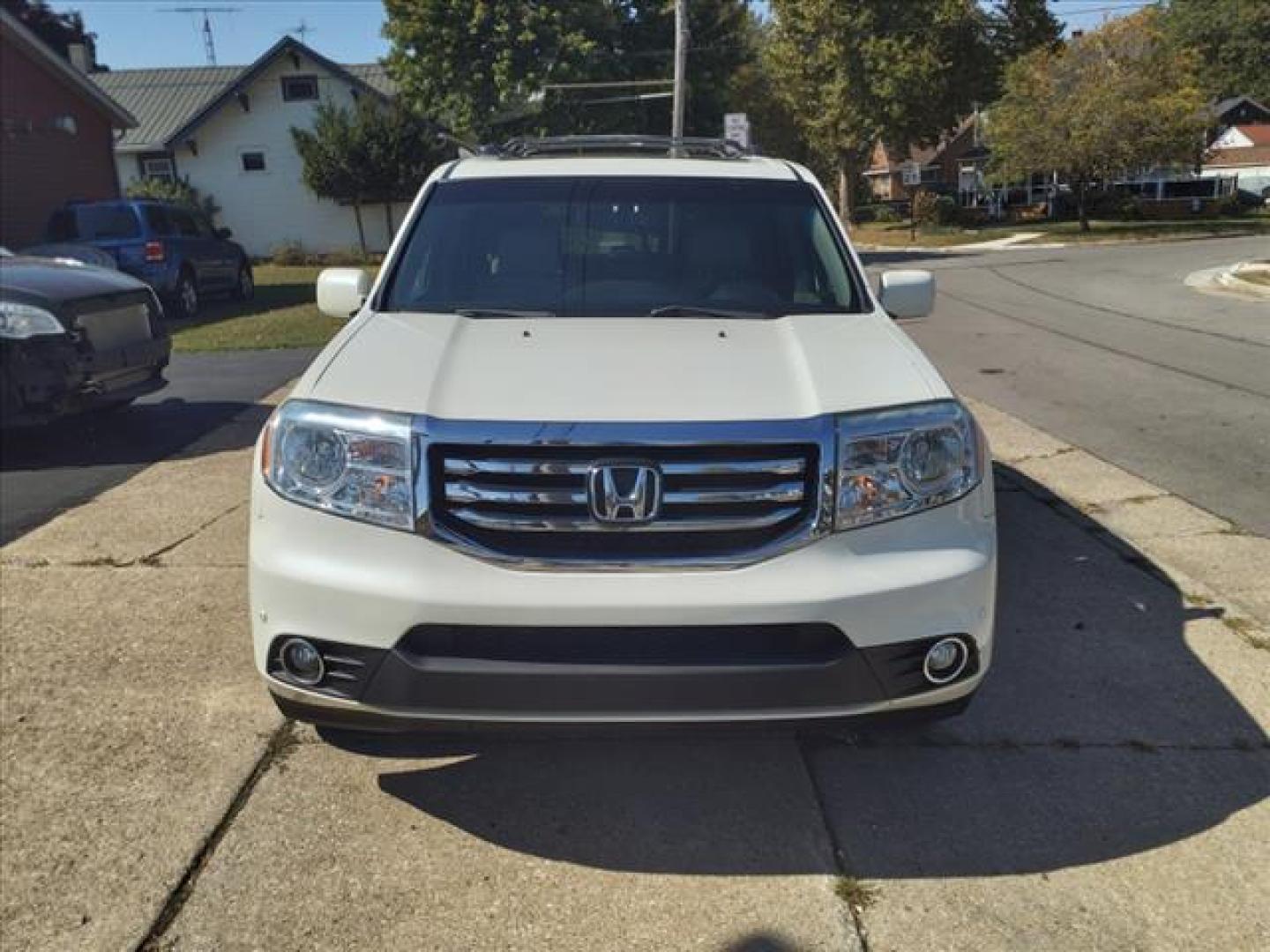 2012 White Diamond Pearl Honda Pilot Touring (5FNYF4H98CB) with an 3.5L 3.5L V6 250hp 253ft. lbs. Sequential Multiport Fuel Injection engine, 5-Speed Automatic transmission, located at 5505 N. Summit St., Toledo, OH, 43611, (419) 729-2688, 41.654953, -83.530014 - Photo#21