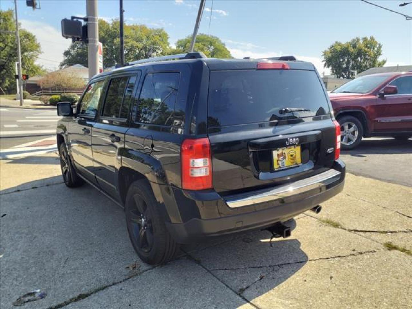 2016 Black Clear Coat Jeep Patriot High Altitude (1C4NJPFA0GD) with an 2.0L 2.0L I4 158hp 141ft. lbs. Sequential Multiport Fuel Injection engine, CVT transmission, located at 5505 N. Summit St., Toledo, OH, 43611, (419) 729-2688, 41.654953, -83.530014 - Photo#18