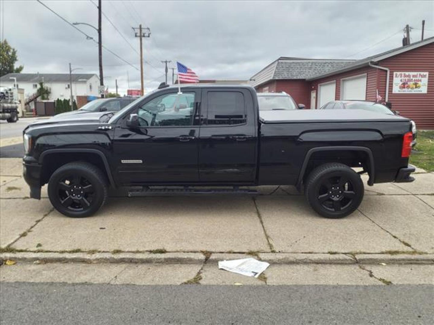 2016 Onyx Black GMC Sierra 1500 4x4 Base (1GTV2LEC6GZ) with an 5.3L EcoTec3 5.3L V8 355hp 383ft. lbs. Direct Injection engine, 6-Speed Shiftable Automatic w/Overdrive transmission, located at 5505 N. Summit St., Toledo, OH, 43611, (419) 729-2688, 41.654953, -83.530014 - Photo#19