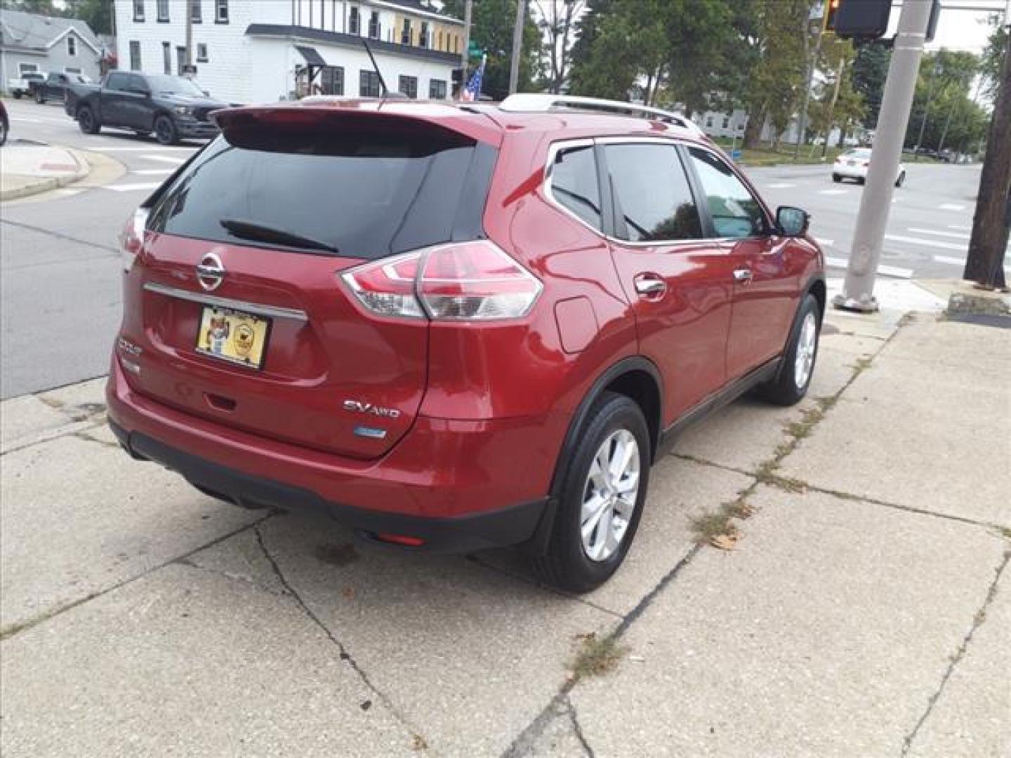 2014 Cayenne Red Nissan Rouge AWD SV (5N1AT2MM4EC) with an 2.5L 2.5L I4 170hp 175ft. lbs. Sequential Multiport Fuel Injection engine, CVT transmission, located at 5505 N. Summit St., Toledo, OH, 43611, (419) 729-2688, 41.654953, -83.530014 - Photo#25