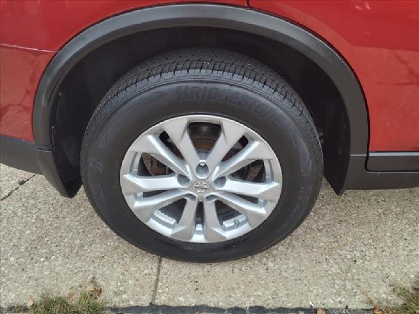 2014 Cayenne Red Nissan Rouge AWD SV (5N1AT2MM4EC) with an 2.5L 2.5L I4 170hp 175ft. lbs. Sequential Multiport Fuel Injection engine, CVT transmission, located at 5505 N. Summit St., Toledo, OH, 43611, (419) 729-2688, 41.654953, -83.530014 - Photo#26