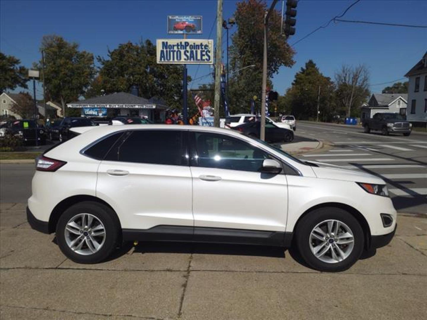 2016 Oxford White Ford Edge SEL (2FMPK3J98GB) with an 2.0L EcoBoost 2.0L Turbo I4 245hp 275ft. lbs. Direct Injection engine, 6-Speed Shiftable Automatic transmission, located at 5505 N. Summit St., Toledo, OH, 43611, (419) 729-2688, 41.654953, -83.530014 - Photo#0