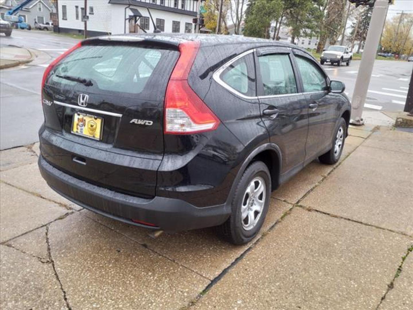 2014 Crystal Black Pearl Bk Honda CR-V AWD LX (2HKRM4H3XEH) with an 2.4L 2.4L I4 185hp 163ft. lbs. Sequential Multiport Fuel Injection engine, 5-Speed Automatic transmission, located at 5505 N. Summit St., Toledo, OH, 43611, (419) 729-2688, 41.654953, -83.530014 - Photo#22