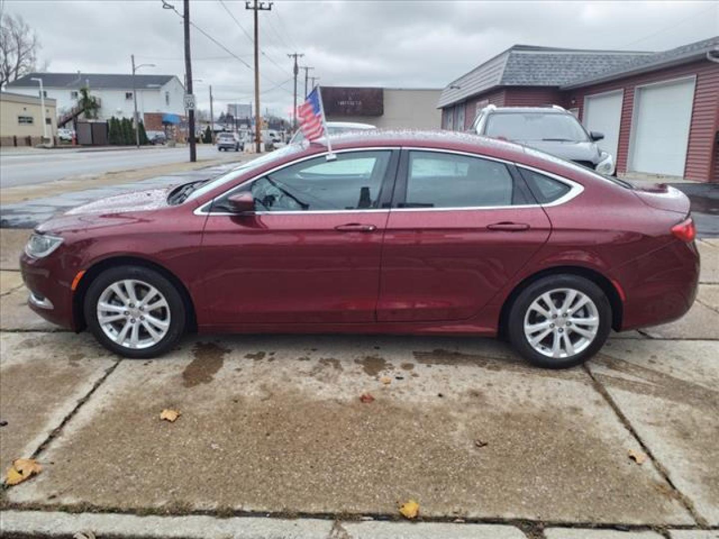 2015 Velvet Red Pearl Coat Prv Chrysler 200 Limited (1C3CCCAB3FN) with an 2.4L 2.4L I4 184hp 173ft. lbs. Sequential Multiport Fuel Injection engine, 9-Speed Shiftable Automatic transmission, located at 5505 N. Summit St., Toledo, OH, 43611, (419) 729-2688, 41.654953, -83.530014 - Photo#19