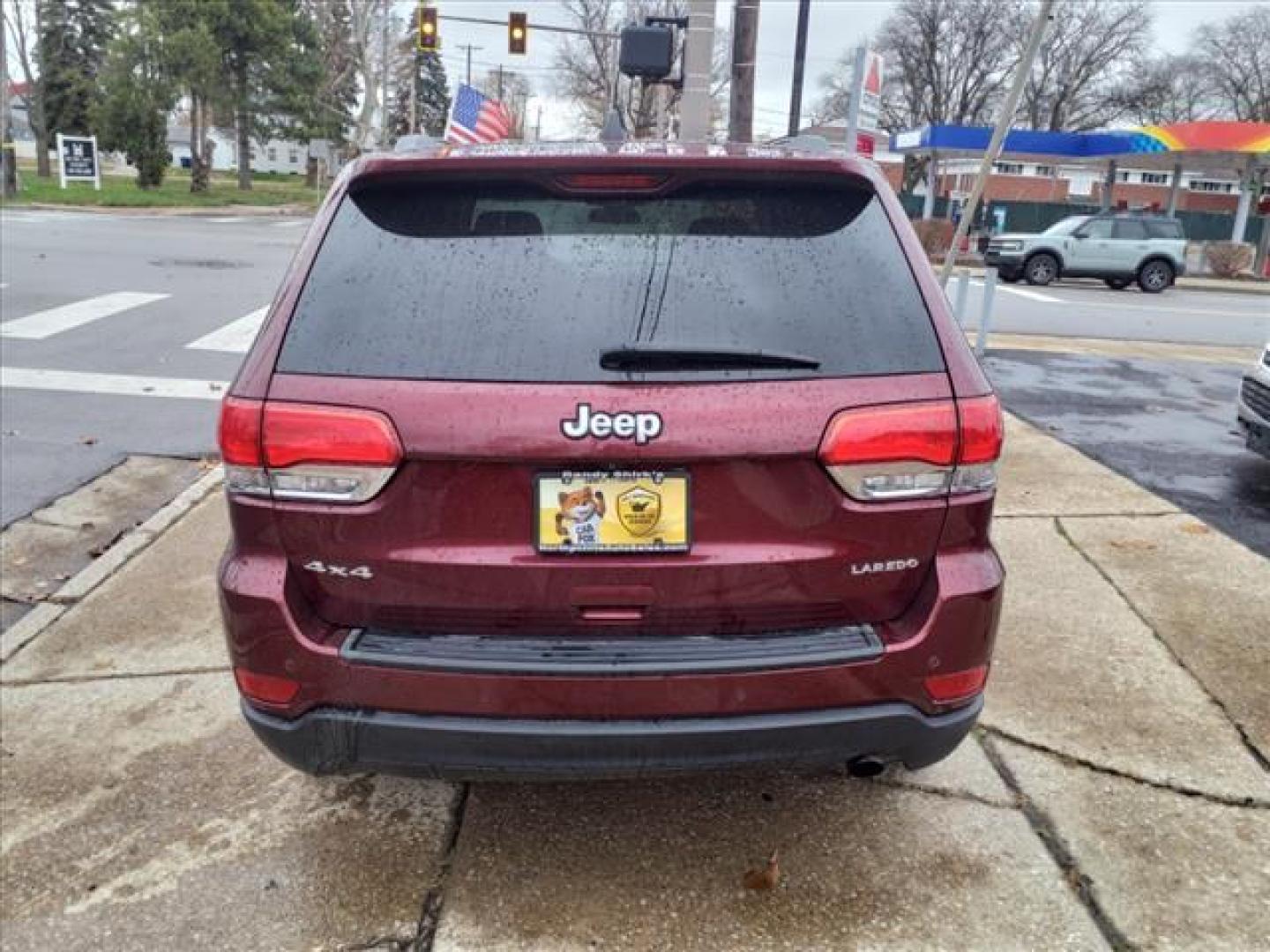 2018 Velvet Red Pearl Coat Prv Jeep Grand Cherokee 4x4 Laredo (1C4RJFAG9JC) with an 3.6L Pentastar 3.6L V6 295hp 260ft. lbs. Sequential Multiport Fuel Injection engine, 8-Speed Shiftable Automatic transmission, located at 5505 N. Summit St., Toledo, OH, 43611, (419) 729-2688, 41.654953, -83.530014 - Photo#23