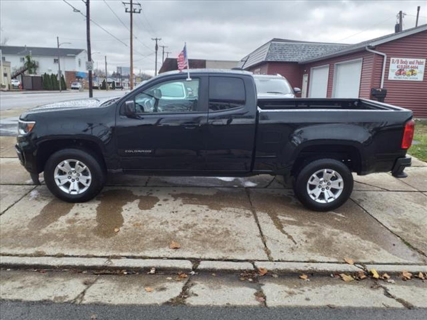 2021 Black Gba Chevrolet Colorado LT (1GCHSCEA0M1) with an 2.5L 2.5L I4 200hp 191ft. lbs. Direct Injection engine, 6-Speed Shiftable Automatic transmission, located at 5505 N. Summit St., Toledo, OH, 43611, (419) 729-2688, 41.654953, -83.530014 - Photo#19