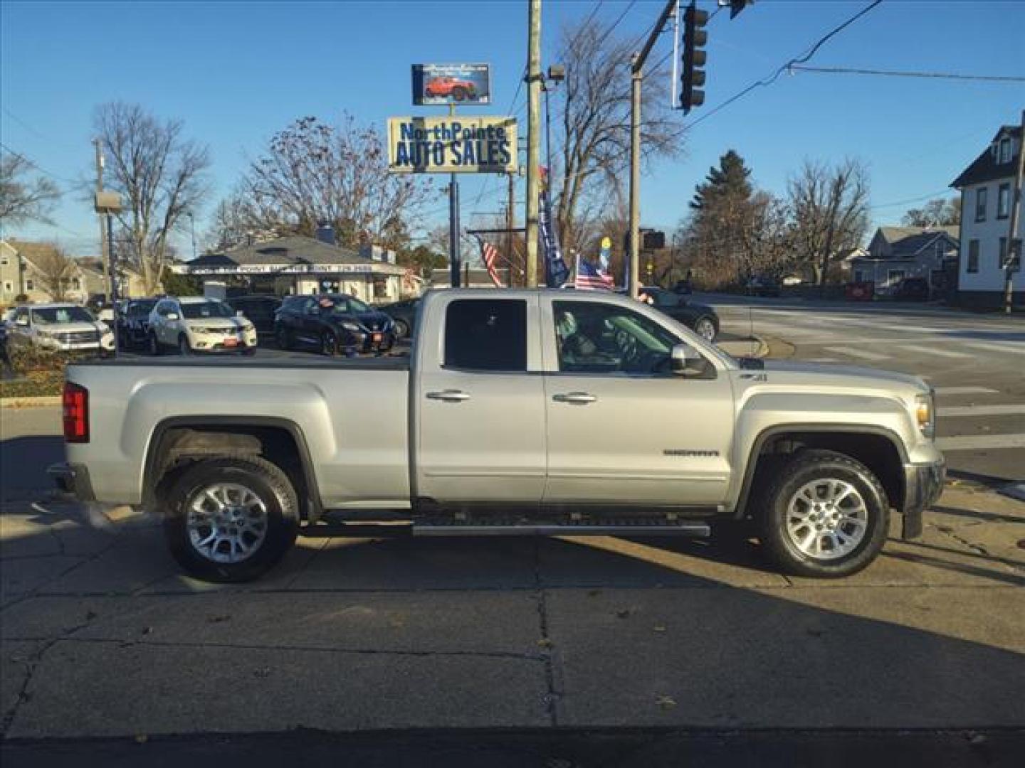 2014 Quicksilver Metallic Gan GMC Sierra 1500 4x4 SLE (1GTV2UEC6EZ) with an 5.3L EcoTec3 5.3L Flex Fuel V8 355hp 383ft. lbs. Direct Injection engine, 6-Speed Shiftable Automatic w/Overdrive transmission, located at 5505 N. Summit St., Toledo, OH, 43611, (419) 729-2688, 41.654953, -83.530014 - Photo#0