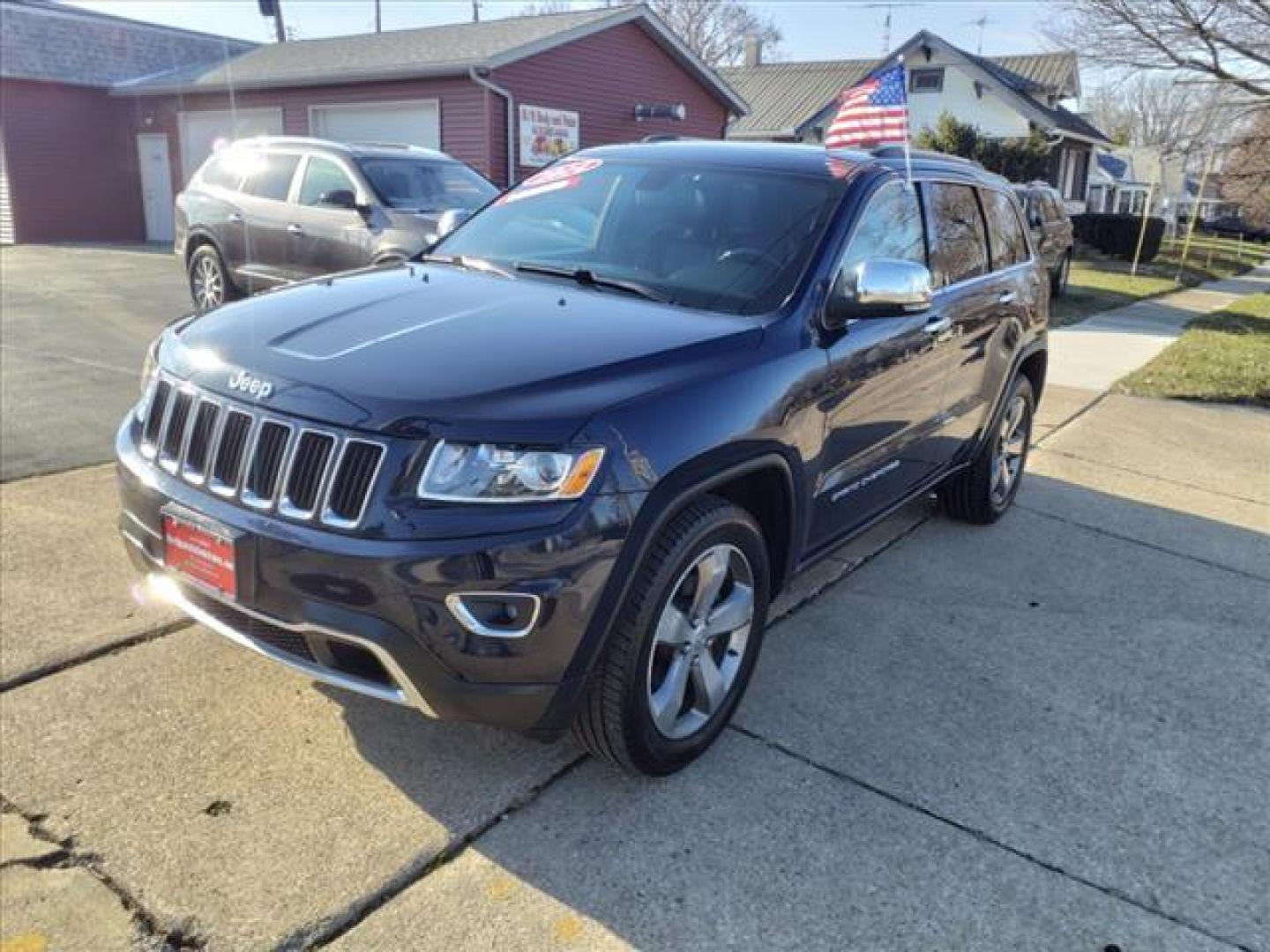 2014 True Blue Pearl Coat Pbu Jeep Grand Cherokee 4x4 Limited (1C4RJFBG4EC) with an 3.6L 3.6L V6 290hp 260ft. lbs. Sequential Multiport Fuel Injection engine, 8-Speed Shiftable Automatic transmission, located at 5505 N. Summit St., Toledo, OH, 43611, (419) 729-2688, 41.654953, -83.530014 - Photo#21