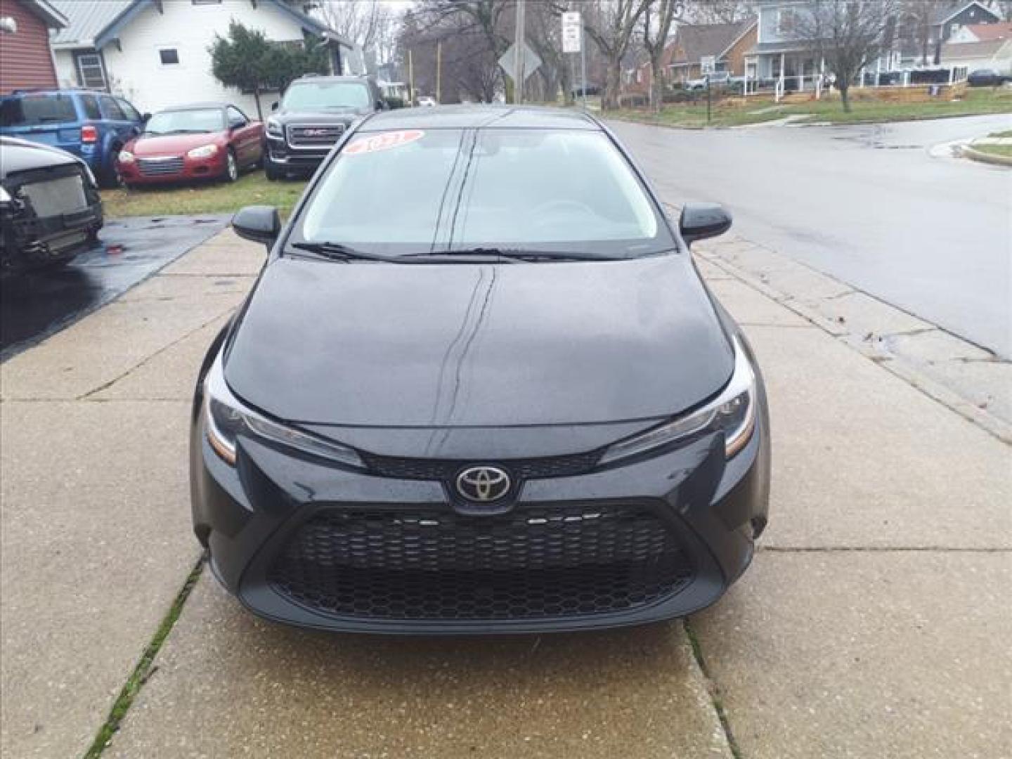 2021 Black Sand Pearl 209 Toyota Corolla LE (5YFEPMAE6MP) with an 1.8L 1.8L I4 139hp 126ft. lbs. Sequential Multiport Fuel Injection engine, CVT transmission, located at 5505 N. Summit St., Toledo, OH, 43611, (419) 729-2688, 41.654953, -83.530014 - Photo#16