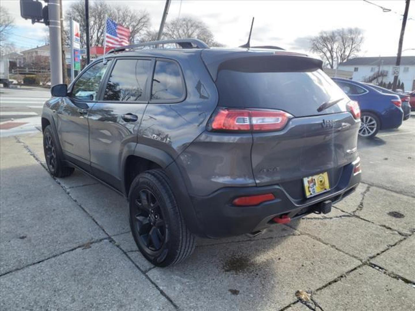 2016 Brilliant Black Crystal Pearl Coat Pxr Jeep Cherokee 4x4 Trailhawk (1C4PJMBS8GW) with an 3.2L 3.2L V6 271hp 239ft. lbs. Sequential Multiport Fuel Injection engine, 4WD 9-Speed Shiftable Automatic transmission, located at 5505 N. Summit St., Toledo, OH, 43611, (419) 729-2688, 41.654953, -83.530014 - Photo#21