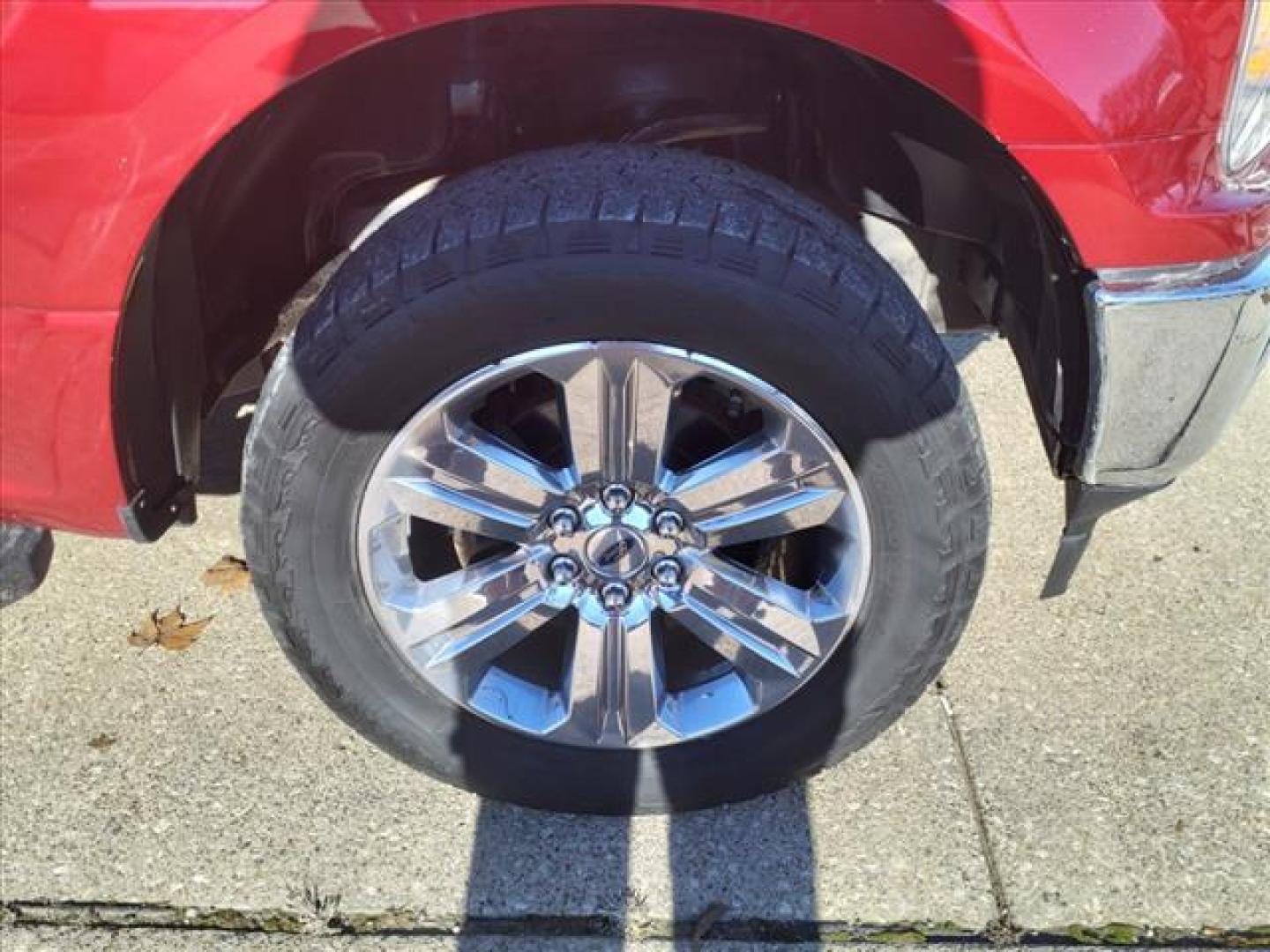 2018 Ruby Red Metallic Tinted Clearcoat Rr Ford F-150 4x4 XLT (1FTEW1E53JF) with an 5.0L 5.0L V8 395hp 400ft. lbs. Direct Injection engine, 10-Speed Shiftable Automatic transmission, located at 5505 N. Summit St., Toledo, OH, 43611, (419) 729-2688, 41.654953, -83.530014 - Photo#26