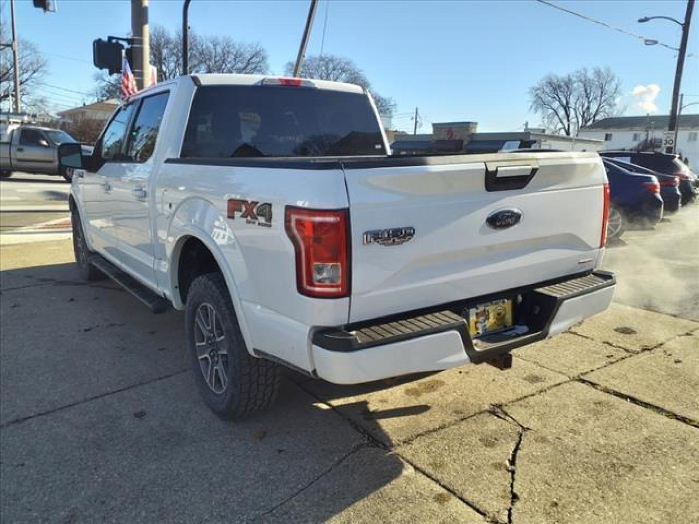 2015 Oxford White Yz Ford F-150 4x4 XLT (1FTEW1EF9FK) with an 5.0L 5.0L Flex Fuel V8 385hp 387ft. lbs. Sequential Multiport Fuel Injection engine, 6-Speed Shiftable Automatic transmission, located at 5505 N. Summit St., Toledo, OH, 43611, (419) 729-2688, 41.654953, -83.530014 - Photo#21