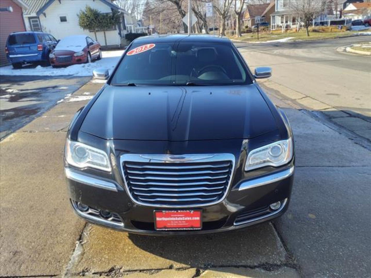 2013 Gloss Black Px8 Chrysler 300 C (2C3CCAEG3DH) with an 3.6L Pentastar 3.6L V6 292hp 260ft. lbs. Sequential Multiport Fuel Injection engine, Automatic transmission, located at 5505 N. Summit St., Toledo, OH, 43611, (419) 729-2688, 41.654953, -83.530014 - Photo#21