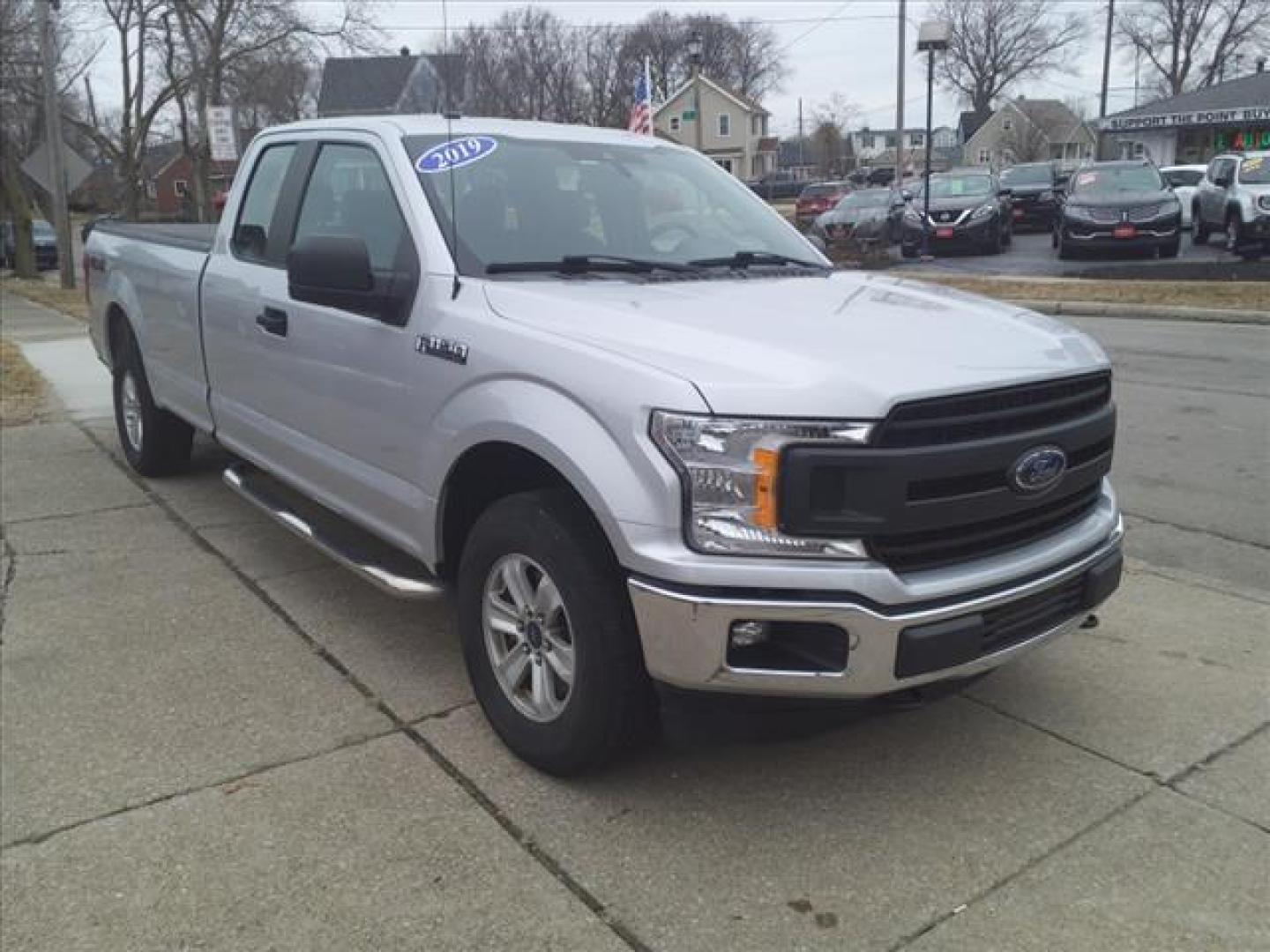 2019 Ingot Silver Ux Ford F-150 4x4 XL (1FTEX1E56KK) with an 5.0L 5.0L Flex Fuel V8 395hp 400ft. lbs. Direct Injection engine, 10-Speed Shiftable Automatic transmission, located at 5505 N. Summit St., Toledo, OH, 43611, (419) 729-2688, 41.654953, -83.530014 - Photo#16