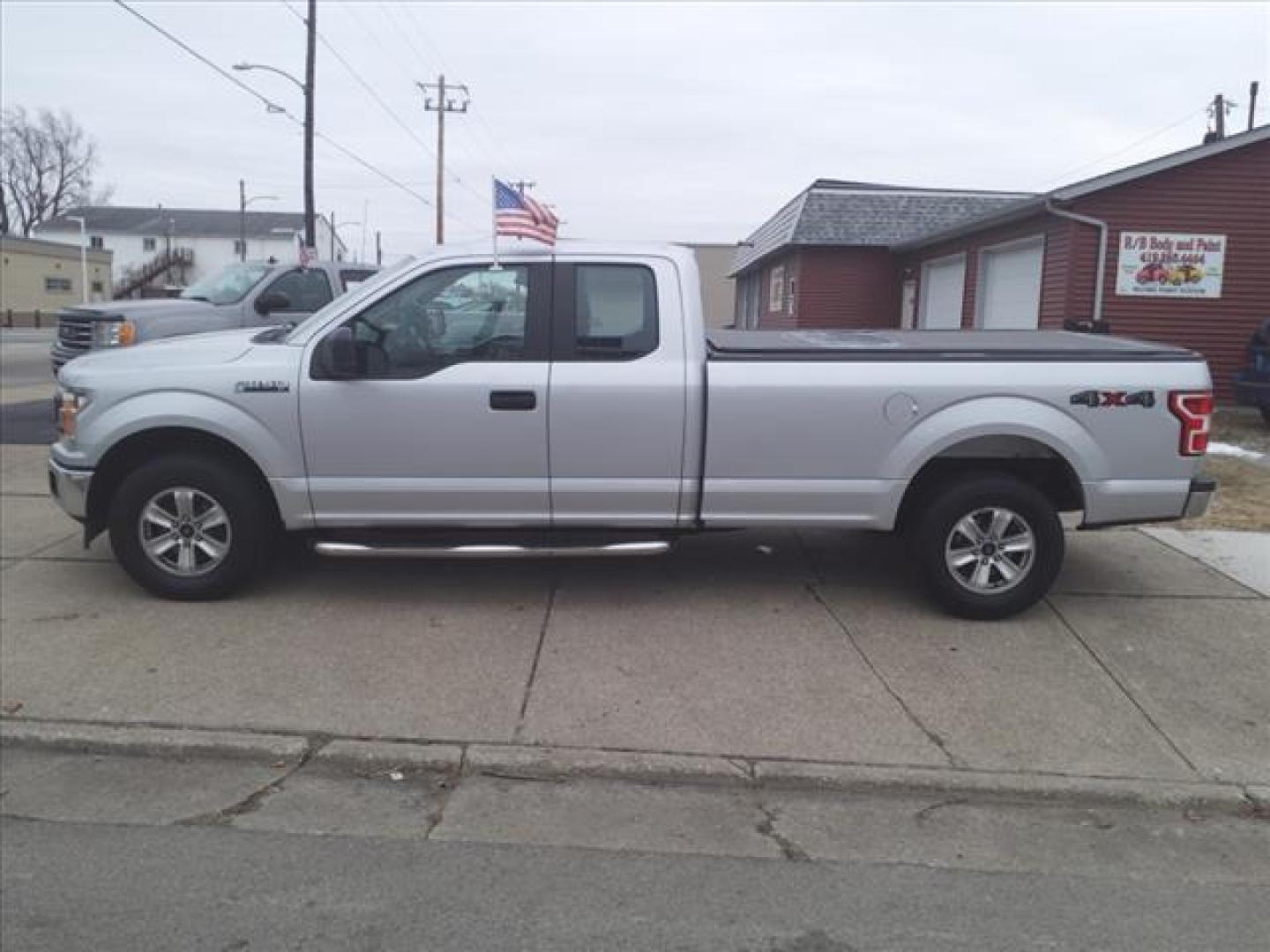 2019 Ingot Silver Ux Ford F-150 4x4 XL (1FTEX1E56KK) with an 5.0L 5.0L Flex Fuel V8 395hp 400ft. lbs. Direct Injection engine, 10-Speed Shiftable Automatic transmission, located at 5505 N. Summit St., Toledo, OH, 43611, (419) 729-2688, 41.654953, -83.530014 - Photo#19