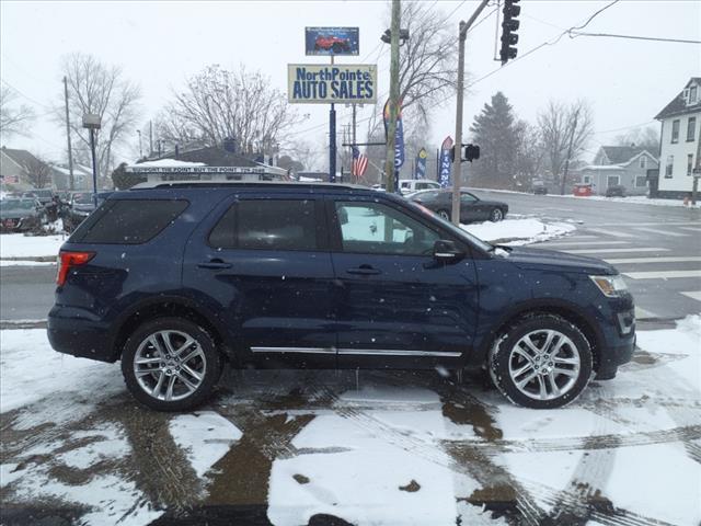 photo of 2016 Ford Explorer AWD XLT