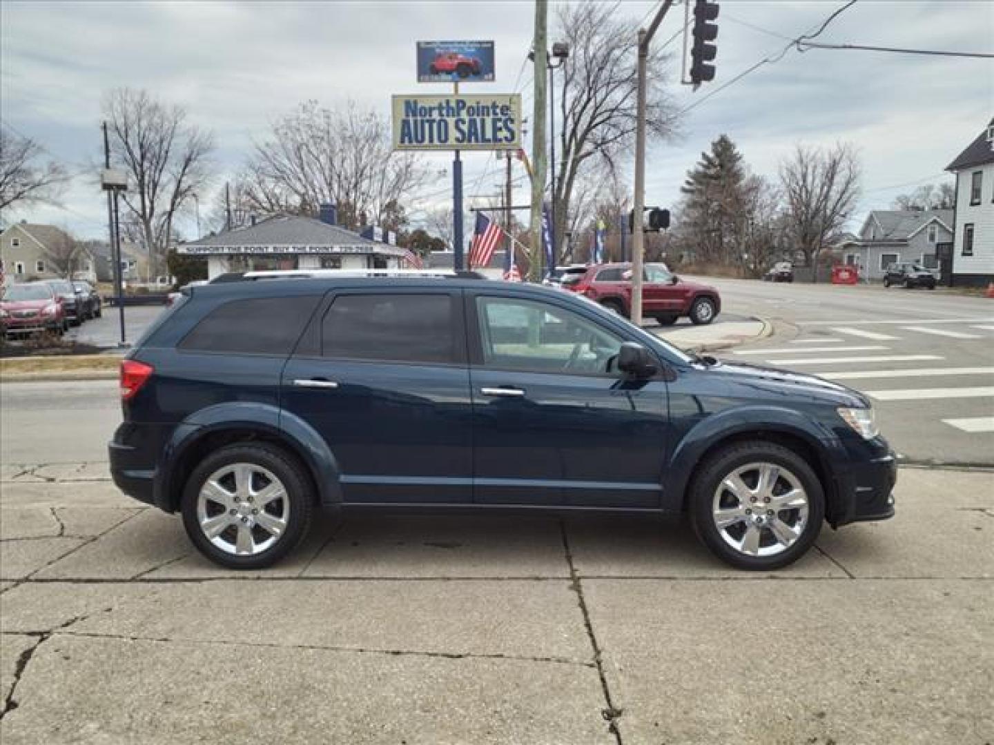 2014 Fathom Blue Pearl Coat Pps Dodge Journey SE (3C4PDCAB4ET) with an 2.4L 2.4L I4 173hp 166ft. lbs. Sequential Multiport Fuel Injection engine, 4-Speed Shiftable Automatic transmission, located at 5505 N. Summit St., Toledo, OH, 43611, (419) 729-2688, 41.654953, -83.530014 - Photo#0