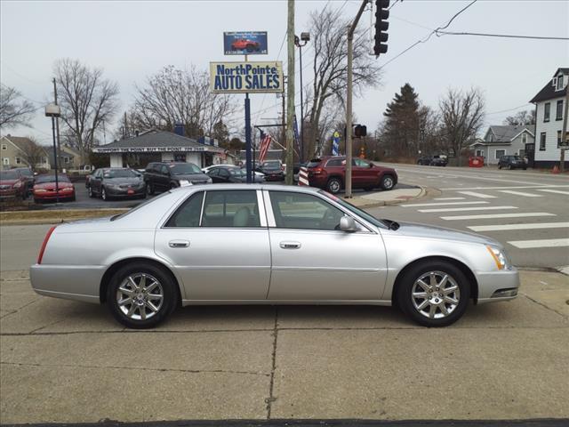 photo of 2011 Cadillac DTS Premium Collection